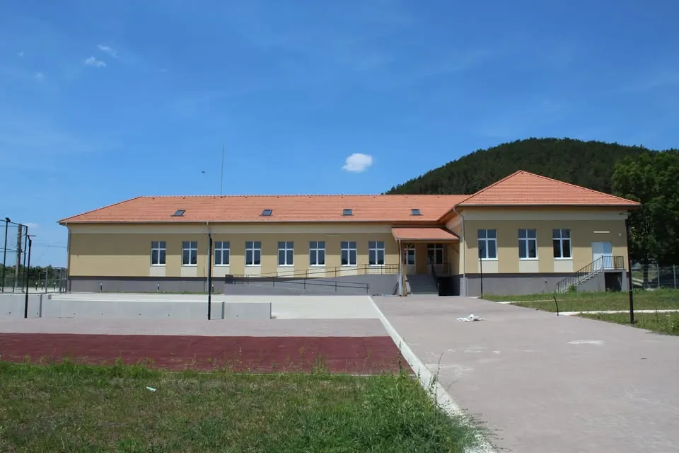 Școala Generală Iclandu Mare