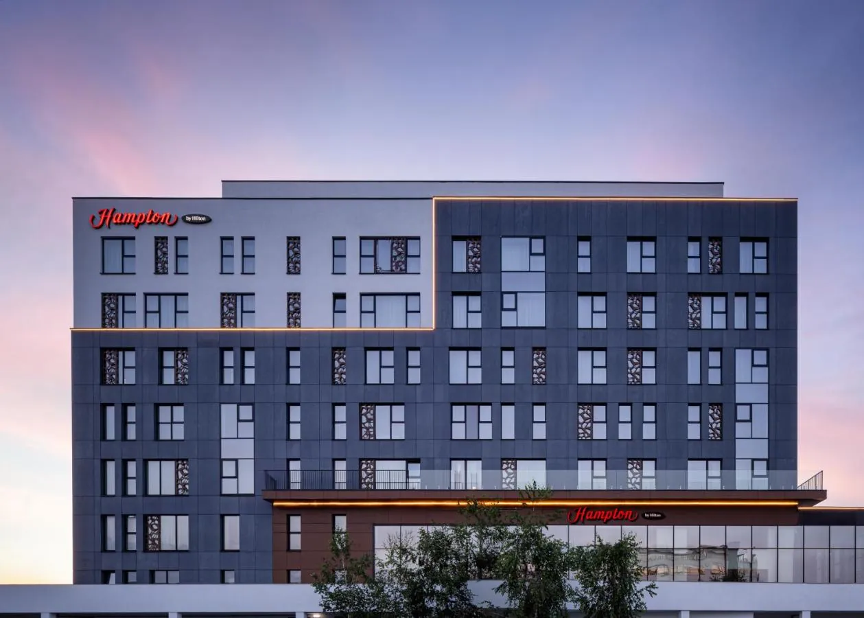Hampton by Hilton